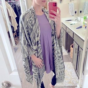 Oversized Blanket Shaw